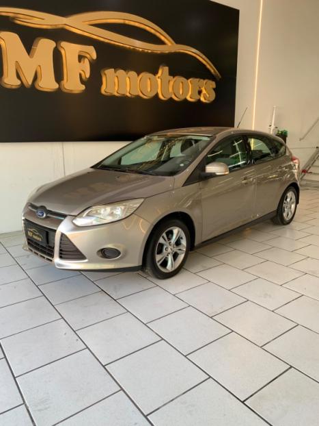 FORD Focus Hatch 1.6 16V 4P SE PLUS FLEX, Foto 5