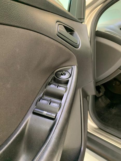 FORD Focus Hatch 1.6 16V 4P SE PLUS FLEX, Foto 7