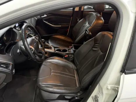 FORD Focus Hatch 1.6 16V 4P SE FLEX, Foto 8