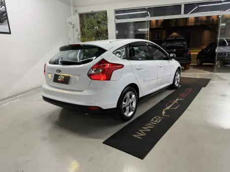 FORD Focus Hatch 1.6 16V 4P SE FLEX, Foto 3