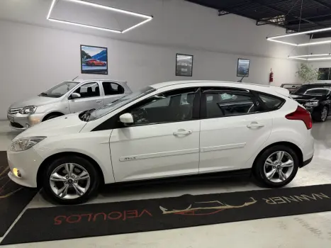 FORD Focus Hatch 1.6 16V 4P SE FLEX, Foto 6