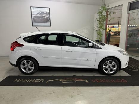 FORD Focus Hatch 1.6 16V 4P SE FLEX, Foto 2