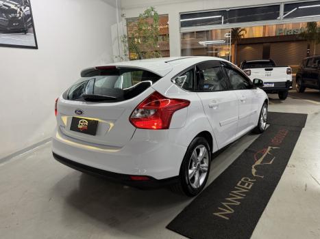 FORD Focus Hatch 1.6 16V 4P SE FLEX, Foto 3