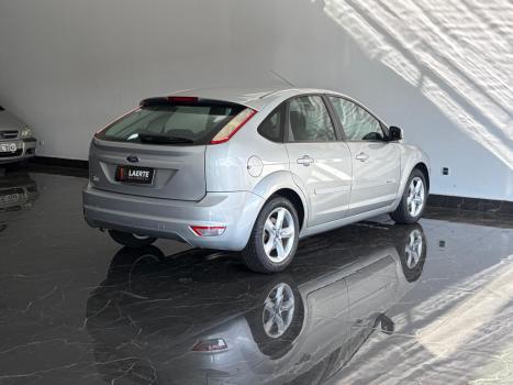 FORD Focus Hatch 1.6 4P, Foto 6