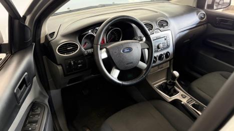 FORD Focus Hatch 1.6 4P, Foto 7