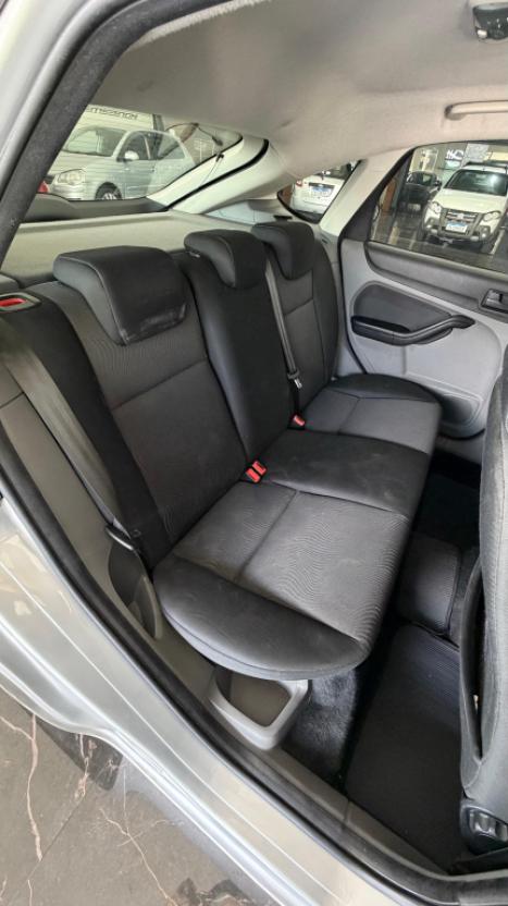 FORD Focus Hatch 1.6 4P, Foto 11