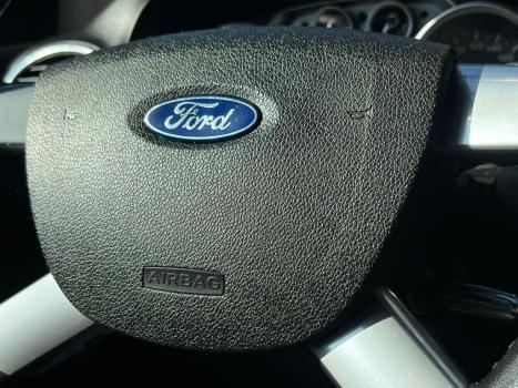 FORD Focus Hatch 1.6 4P FLEX GL, Foto 12