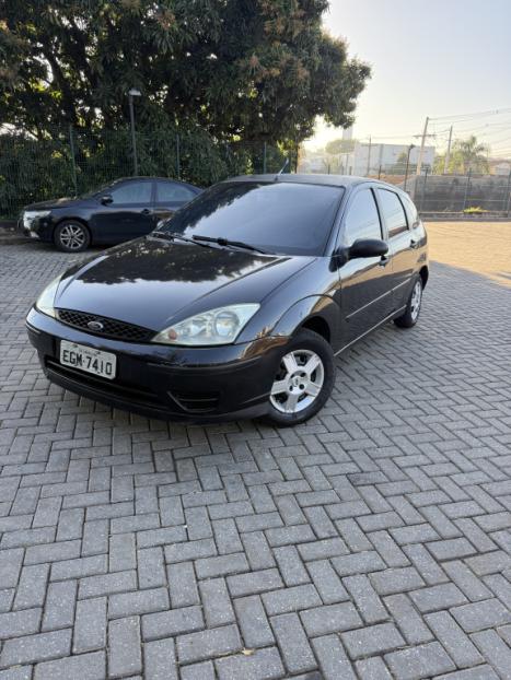 FORD Focus Hatch 1.6 16V 4P SE PLUS FLEX, Foto 4