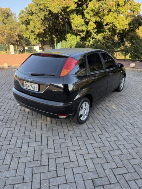 FORD Focus Hatch 1.6 16V 4P SE PLUS FLEX, Foto 6