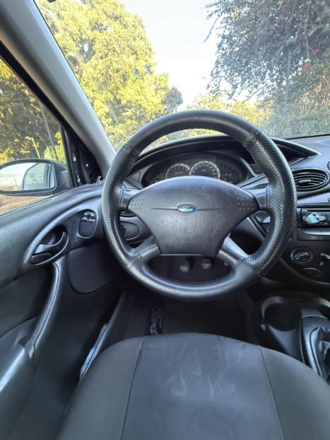 FORD Focus Hatch 1.6 16V 4P SE PLUS FLEX, Foto 10