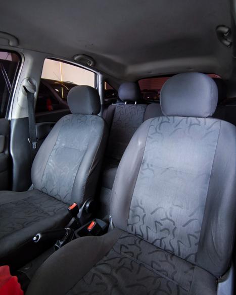 FORD Focus Hatch 1.6 16V 4P FLEX S, Foto 9