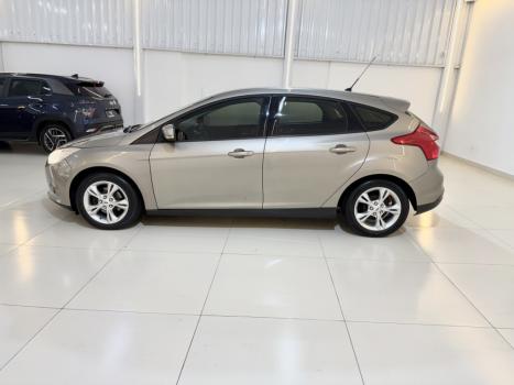 FORD Focus Hatch 1.6 16V 4P FLEX S, Foto 4