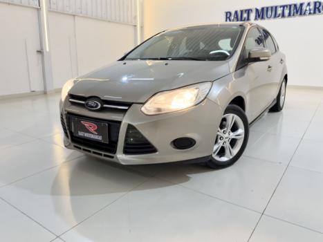 FORD Focus Hatch 1.6 16V 4P FLEX S, Foto 9