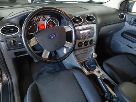 FORD Focus Hatch 1.6 4P GLX FLEX, Foto 10