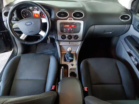FORD Focus Hatch 1.6 4P GLX FLEX, Foto 11