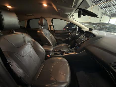 FORD Focus Hatch 1.6 16V 4P SE PLUS FLEX, Foto 9