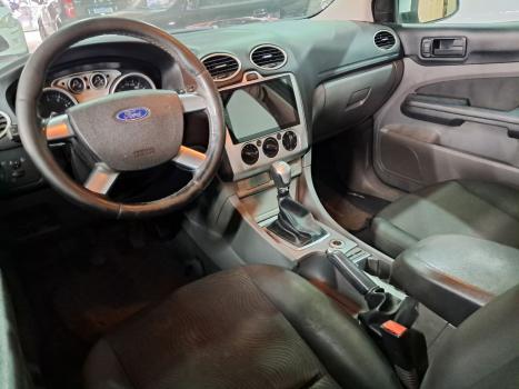 FORD Focus Hatch 1.6 4P GLX, Foto 3