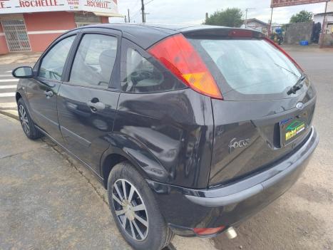 FORD Focus Hatch 1.6 16V 4P FLEX GL, Foto 4