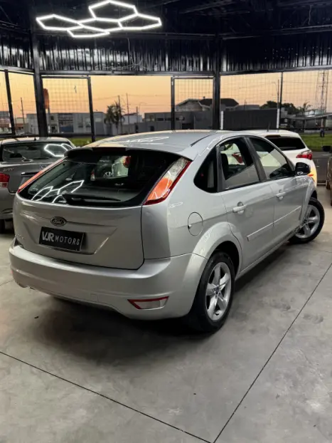 FORD Focus Hatch 1.6 16V 4P SE FLEX, Foto 4