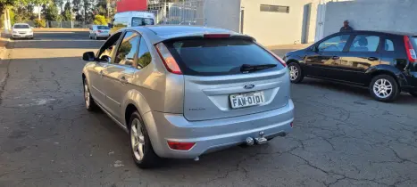 FORD Focus Hatch 2.0 16V 4P GLX, Foto 4