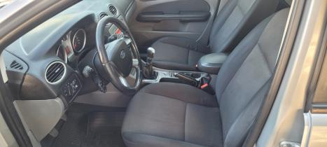 FORD Focus Hatch 2.0 16V 4P GLX, Foto 6