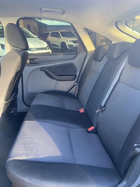 FORD Focus Hatch 2.0 16V 4P GLX FLEX, Foto 7