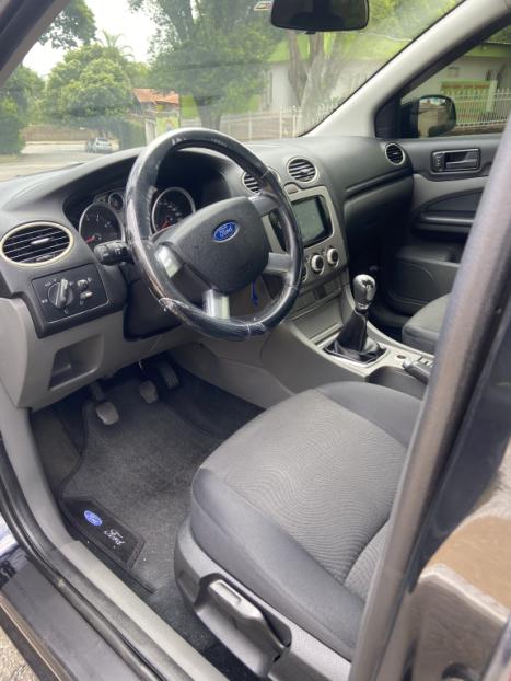 FORD Focus Hatch 2.0 16V 4P GLX FLEX, Foto 8