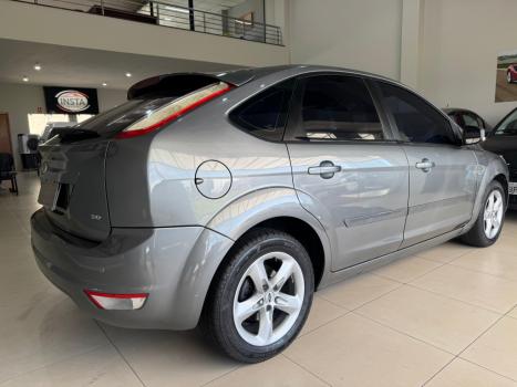 FORD Focus Hatch 2.0 16V 4P GLX FLEX, Foto 4