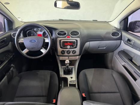 FORD Focus Hatch 2.0 16V 4P GLX FLEX, Foto 9