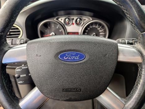 FORD Focus Hatch 2.0 16V 4P GLX FLEX, Foto 14