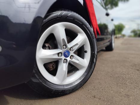 FORD Focus Hatch 2.0 16V 4P GLX FLEX, Foto 19