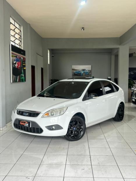 FORD Focus Hatch 2.0 16V 4P FLEX TITANIUM AUTOM�TICO, Foto 1