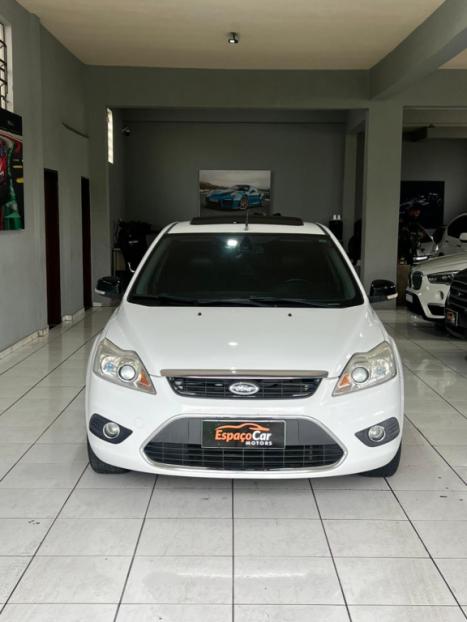 FORD Focus Hatch 2.0 16V 4P FLEX TITANIUM AUTOM�TICO, Foto 2