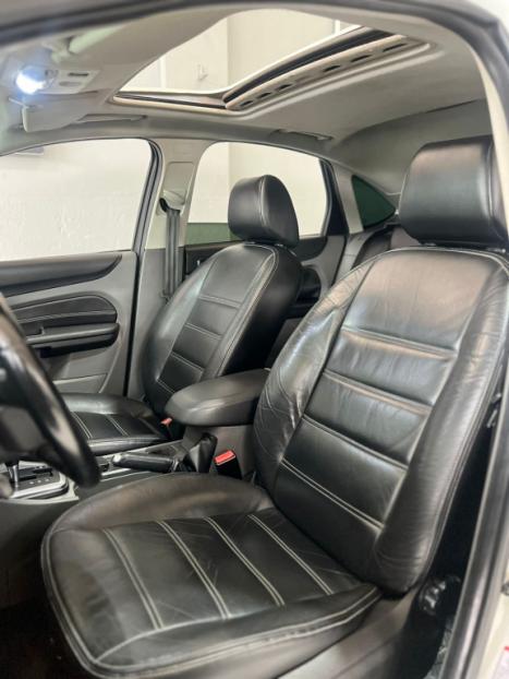 FORD Focus Hatch 2.0 16V 4P FLEX TITANIUM AUTOM�TICO, Foto 10