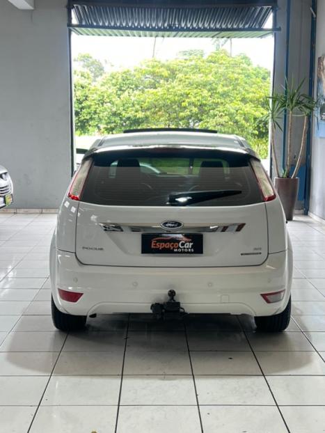 FORD Focus Hatch 2.0 16V 4P FLEX TITANIUM AUTOM�TICO, Foto 13