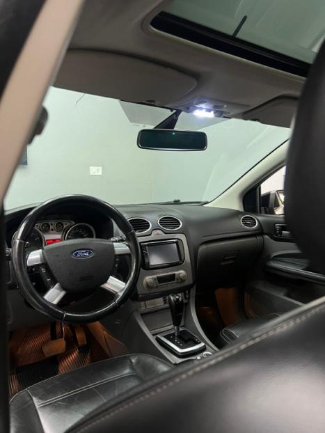 FORD Focus Hatch 2.0 16V 4P FLEX TITANIUM AUTOM�TICO, Foto 11