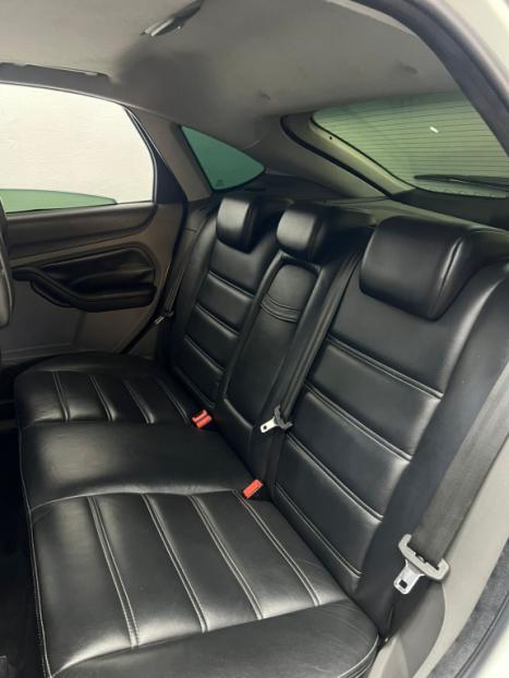 FORD Focus Hatch 2.0 16V 4P FLEX TITANIUM AUTOM�TICO, Foto 14