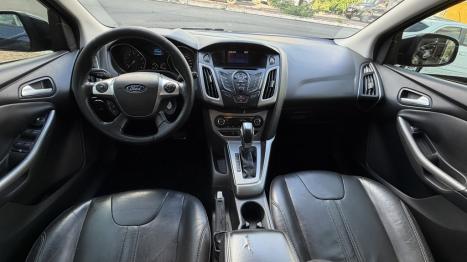 FORD Focus Hatch 2.0 16V 4P FLEX SE PLUS POWERSHIFT AUTOM�TICO, Foto 9