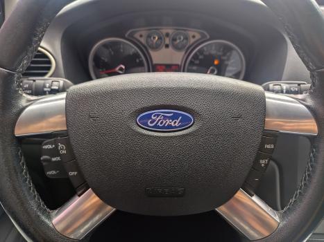 FORD Focus Hatch 2.0 16V 4P TITANIUM FLEX, Foto 18