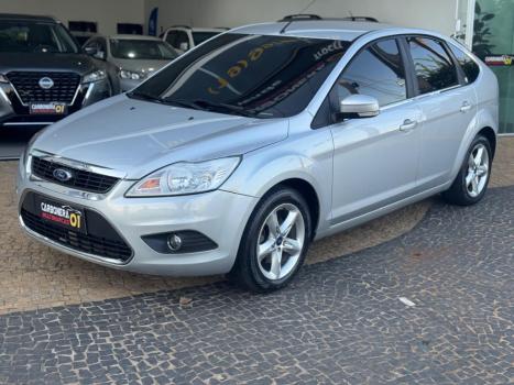 FORD Focus Hatch 2.0 16V 4P GHIA AUTOM�TICO, Foto 1