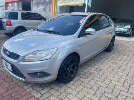 FORD Focus Hatch 2.0 16V 4P FLEX TITANIUM AUTOM�TICO, Foto 2