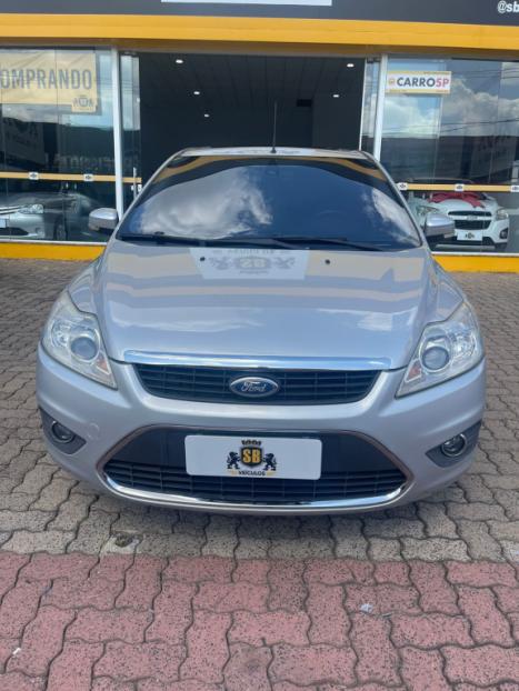 FORD Focus Hatch 2.0 16V 4P FLEX TITANIUM AUTOM�TICO, Foto 14