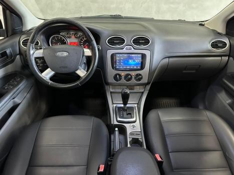 FORD Focus Hatch 2.0 16V 4P FLEX AUTOM�TICO, Foto 6