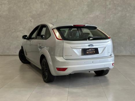 FORD Focus Hatch 2.0 16V 4P FLEX AUTOM�TICO, Foto 17