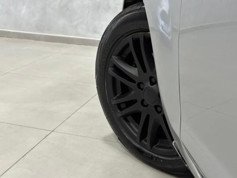 FORD Focus Hatch 2.0 16V 4P FLEX AUTOM�TICO, Foto 18