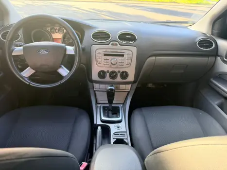 FORD Focus Hatch 2.0 16V 4P FC FLEX AUTOM�TICO, Foto 17