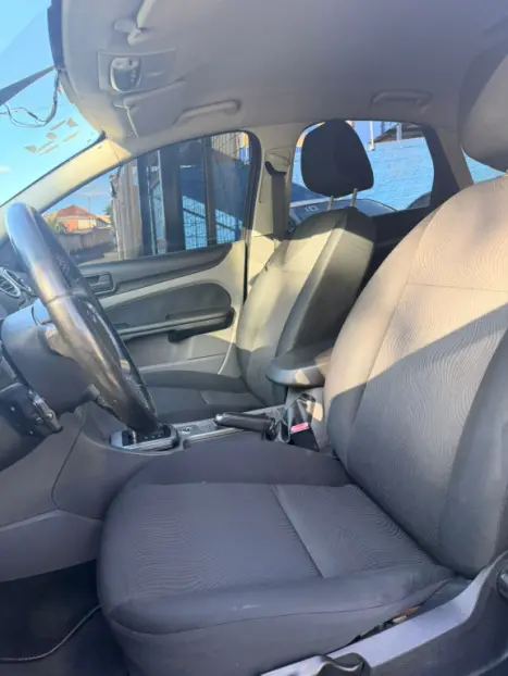 FORD Focus Hatch 2.0 16V 4P FC FLEX AUTOM�TICO, Foto 18