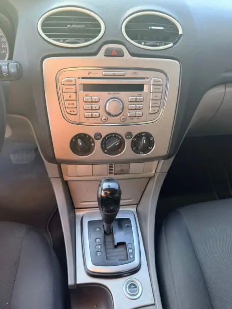 FORD Focus Hatch 2.0 16V 4P FC FLEX AUTOM�TICO, Foto 20