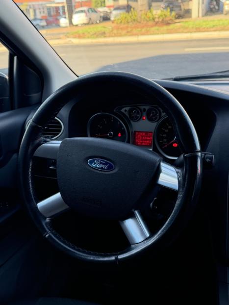 FORD Focus Hatch 2.0 16V 4P FLEX SE AUTOM�TICO, Foto 3