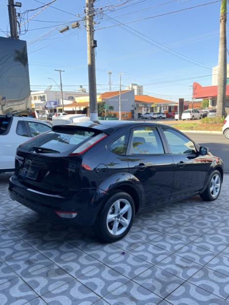 FORD Focus Hatch 2.0 16V 4P FLEX SE AUTOM�TICO, Foto 9